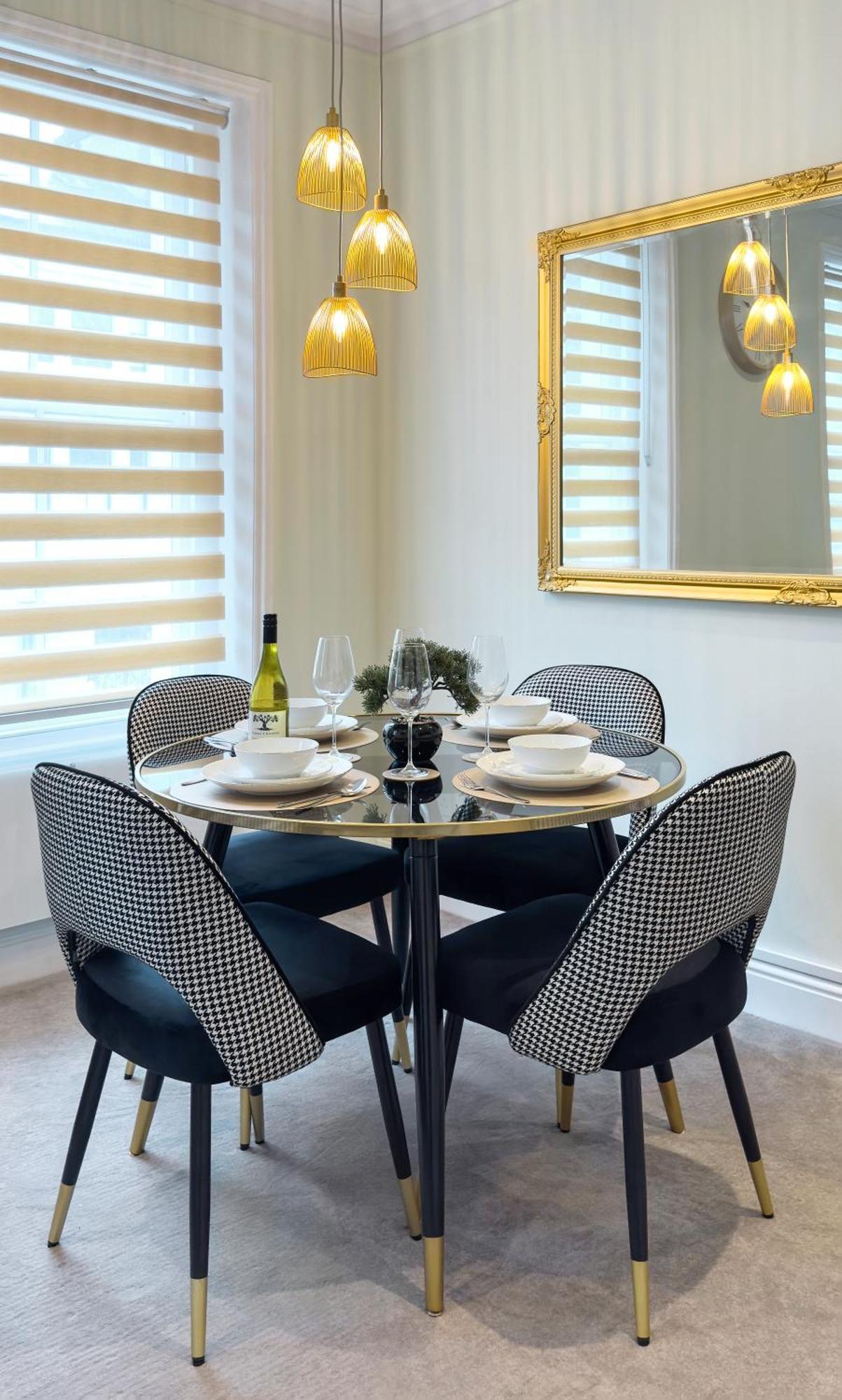 Cosy Flat 5 Min From Holland Park Station! London Apartment ภายนอก รูปภาพ