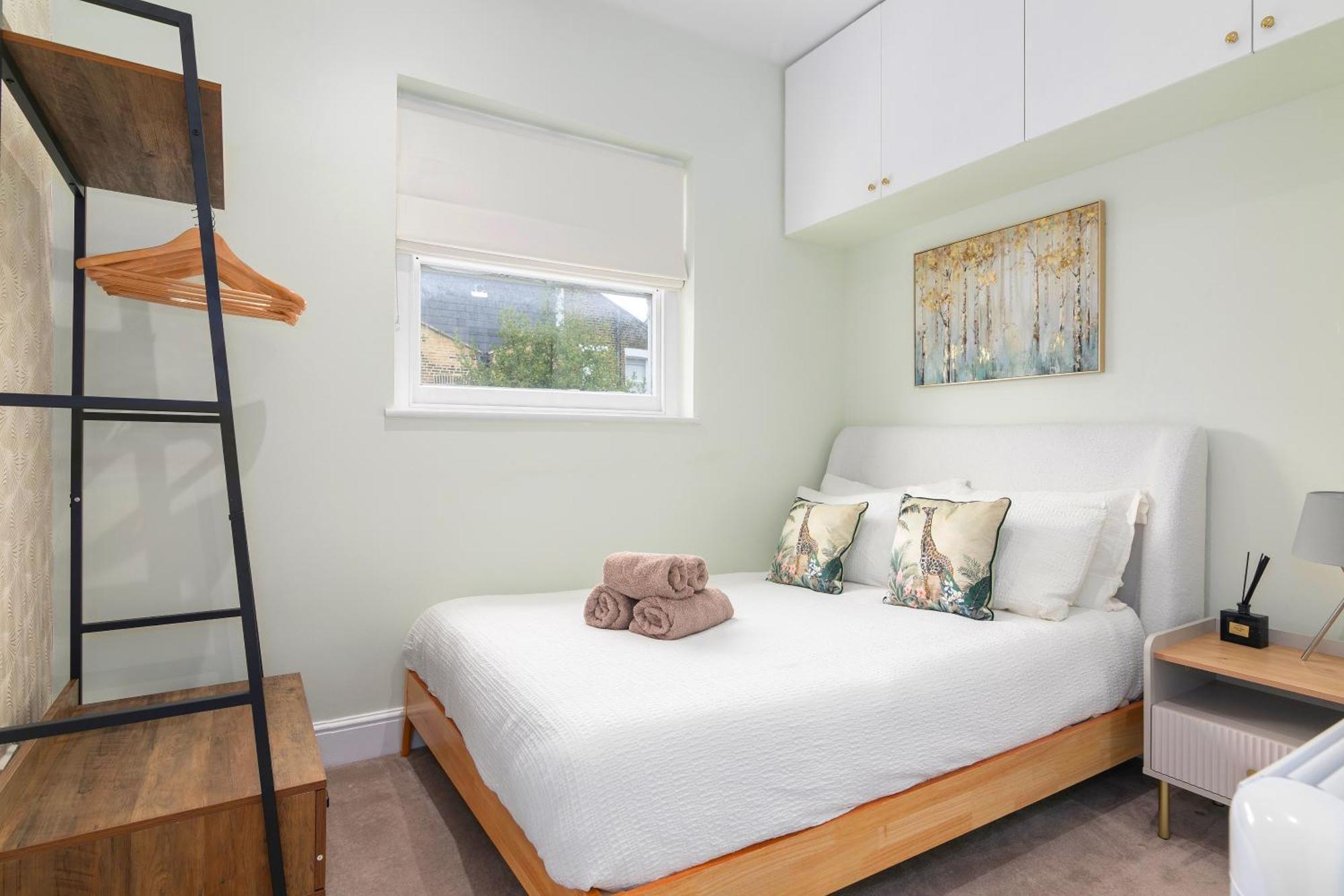 Cosy Flat 5 Min From Holland Park Station! London Apartment ภายนอก รูปภาพ